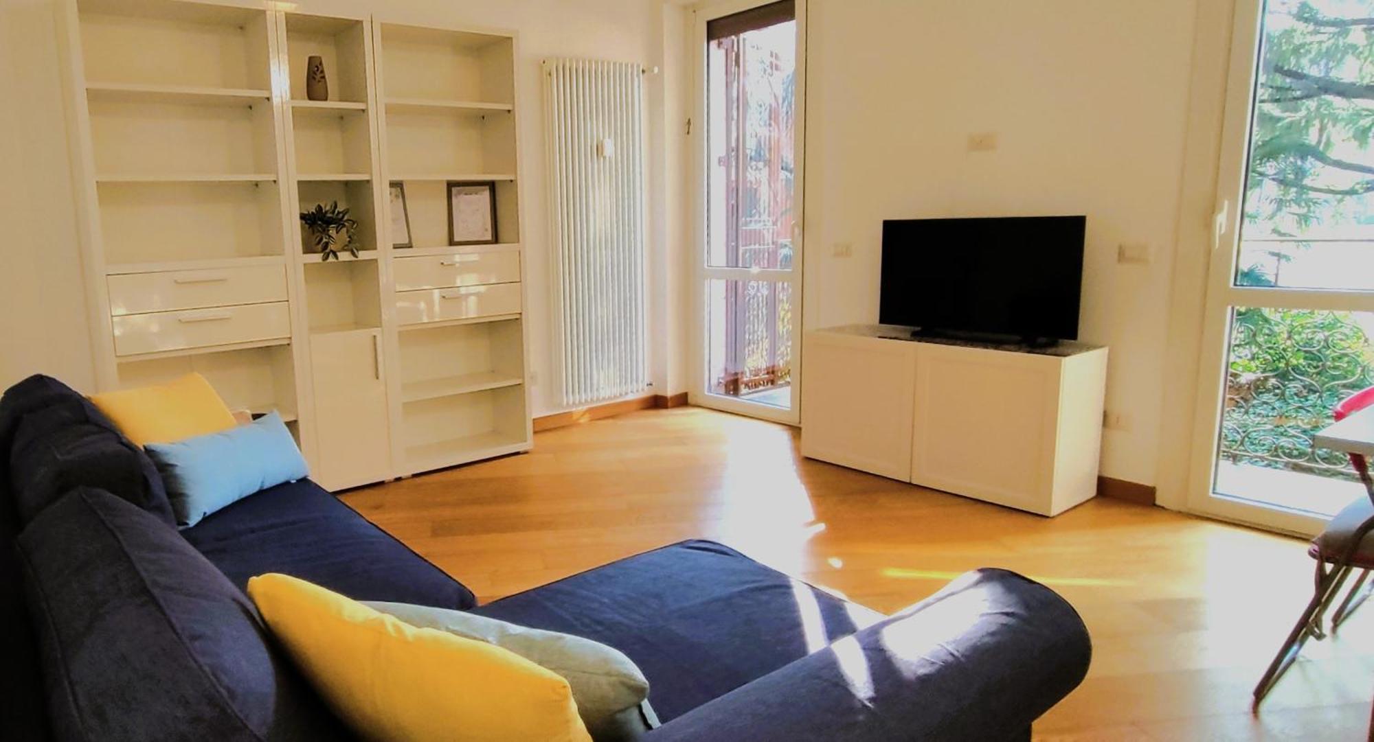 Apartment Hub 21052 Milan,lakes,mxp,a8,train Station