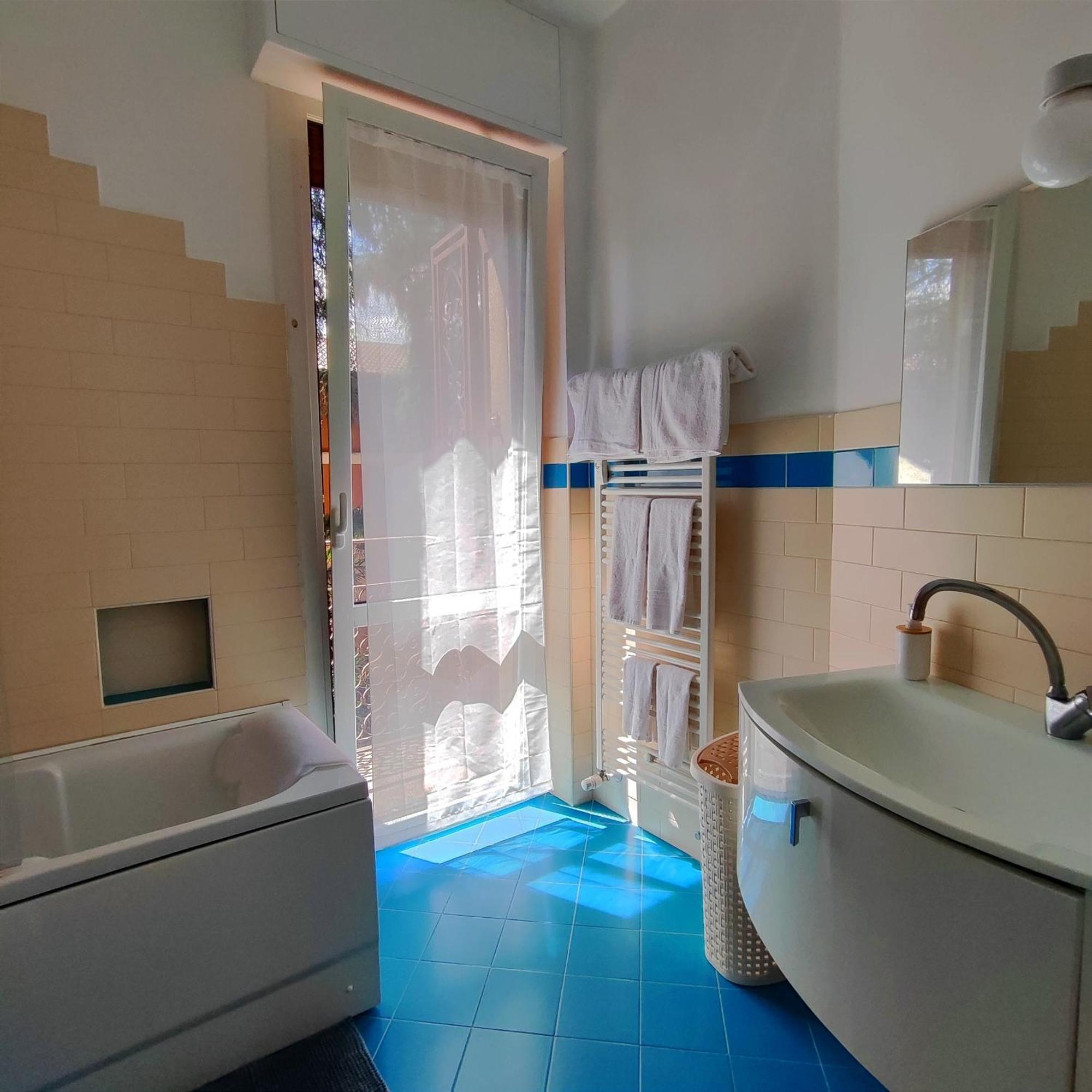 Apartment Hub 21052 Milan,lakes,mxp,a8,train Station